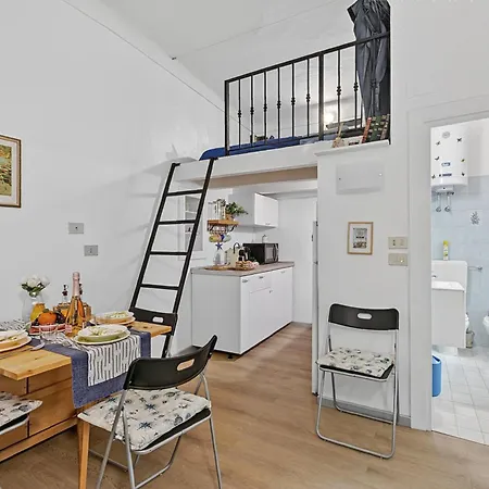 Festival Riviera House Old Town Sleeps 4 - Happy Sanremo